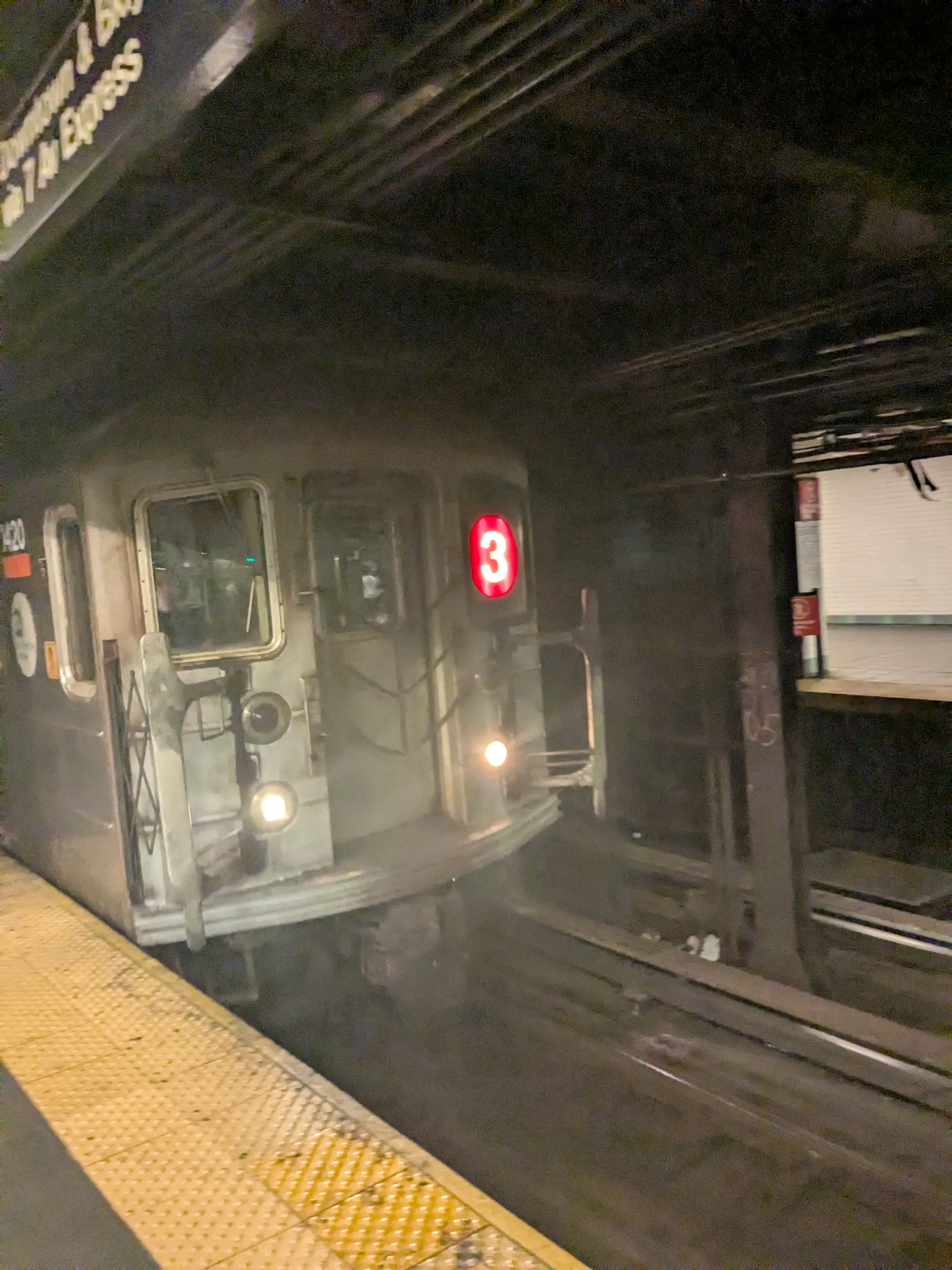 PXL_20250712_220430321